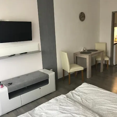 Apartment Csopak-lak *